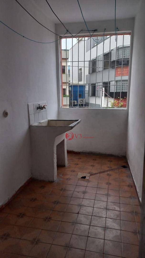 Apartamento para alugar com 3 quartos, 105m² - Foto 6