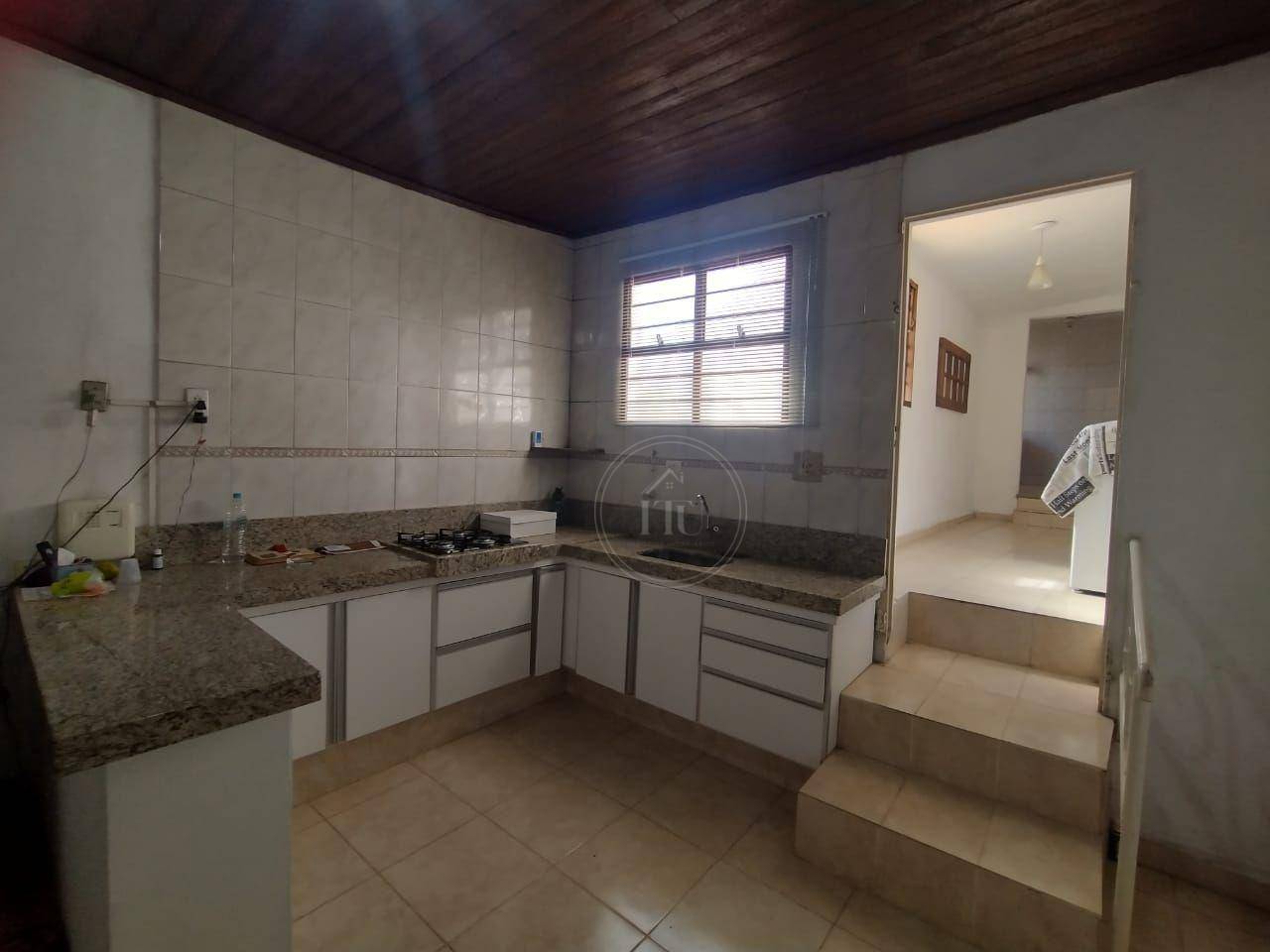 Casa à venda com 4 quartos, 95m² - Foto 7