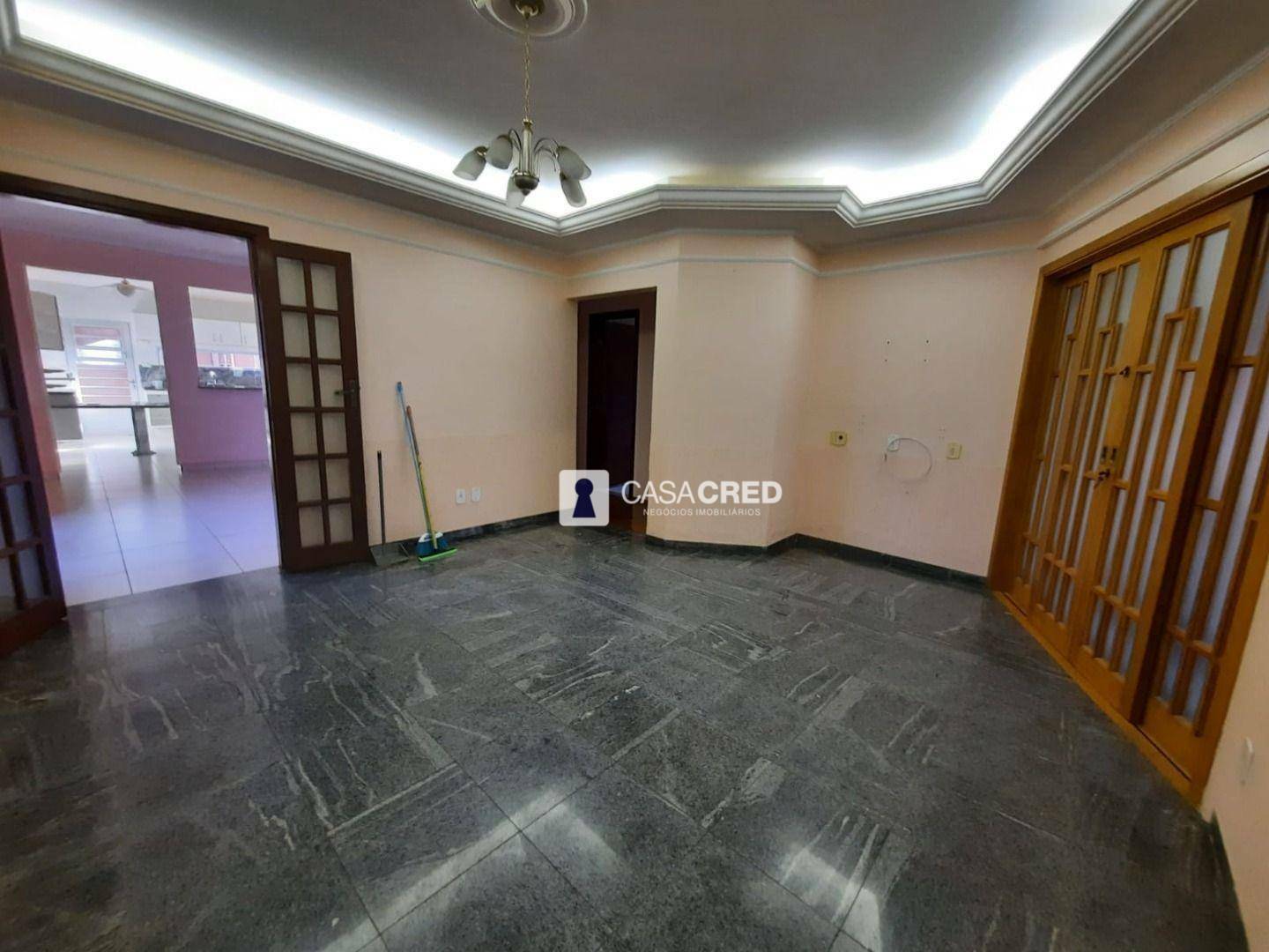 Casa à venda com 3 quartos, 260m² - Foto 5