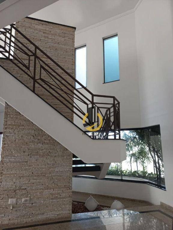 Sobrado à venda com 3 quartos, 354m² - Foto 13