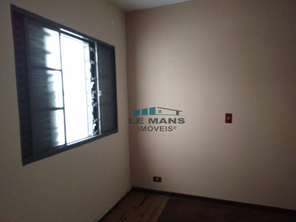 Casa à venda com 3 quartos, 136m² - Foto 8