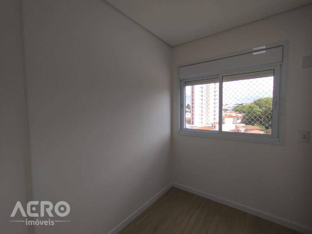 Apartamento para alugar com 2 quartos, 60m² - Foto 9