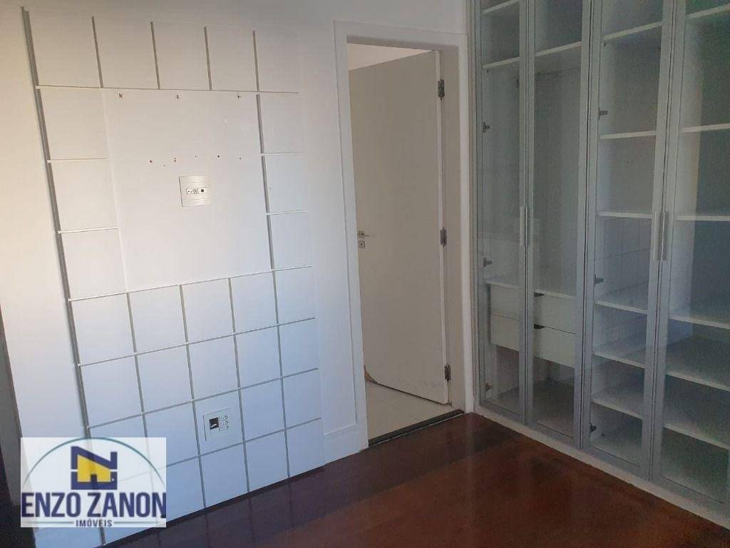 Apartamento para alugar com 4 quartos, 228m² - Foto 11