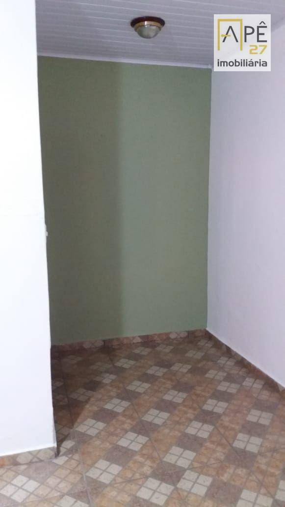 Casa à venda com 5 quartos, 200m² - Foto 22