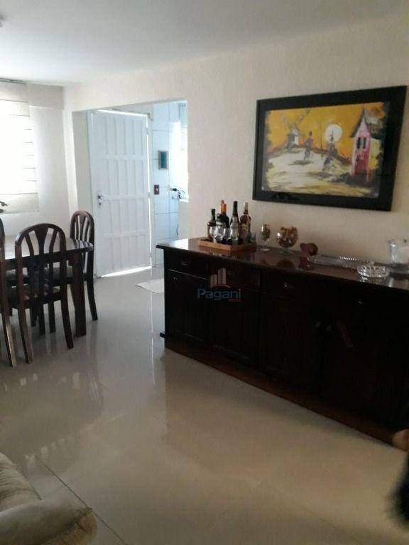 Casa à venda e aluguel com 3 quartos, 281m² - Foto 20