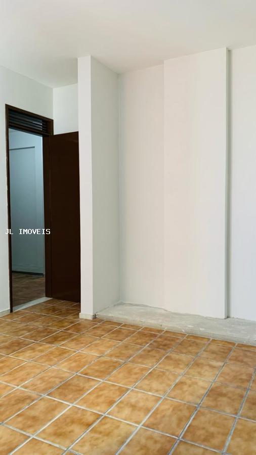 Apartamento à venda com 3 quartos, 120m² - Foto 12