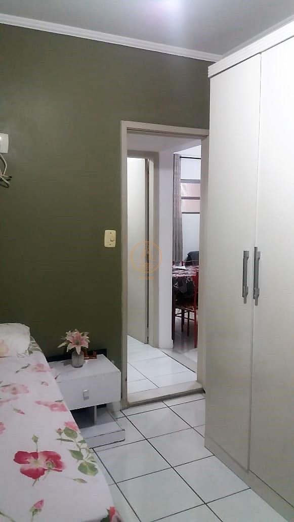 Apartamento à venda com 2 quartos, 68m² - Foto 7