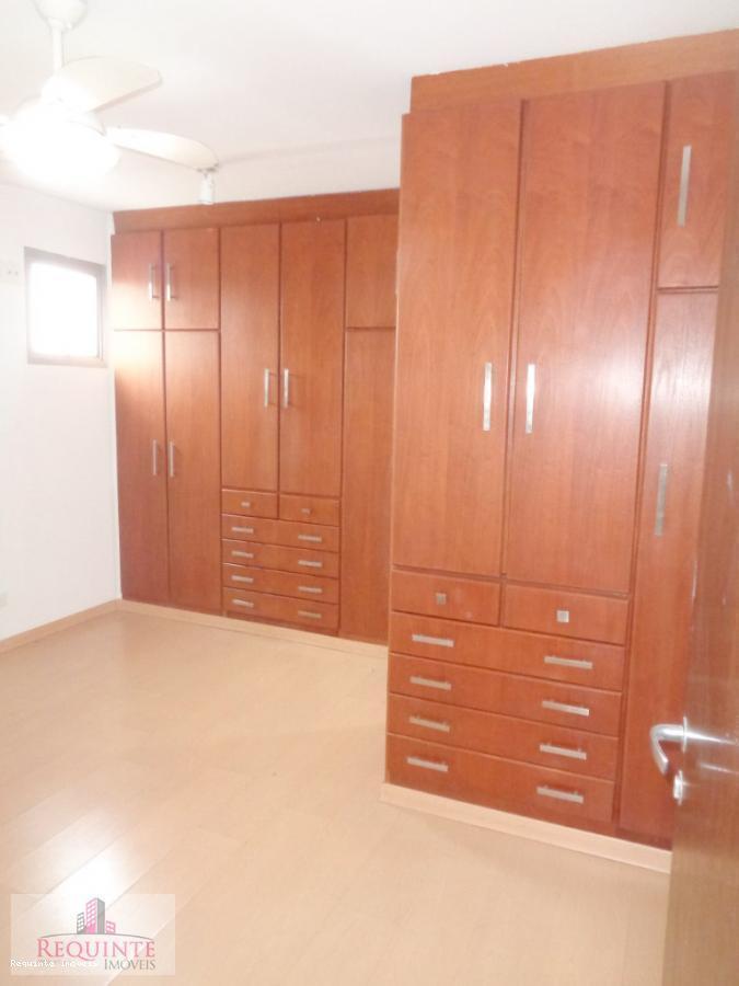 Apartamento à venda com 2 quartos, 65m² - Foto 2