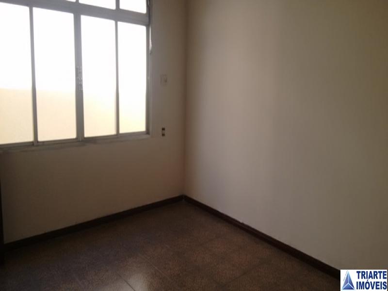 Casa à venda com 3 quartos, 150m² - Foto 4