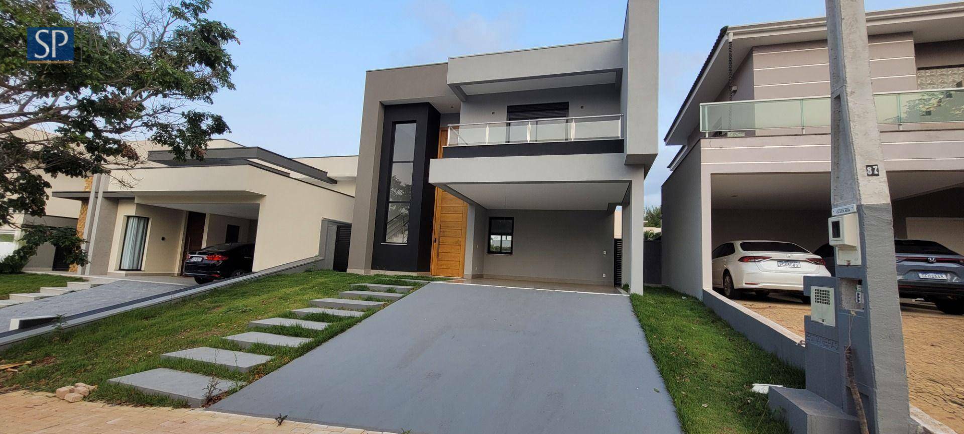 Casa de Condomínio à venda com 3 quartos, 262m² - Foto 1