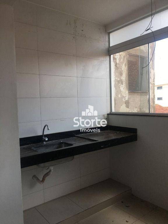 Apartamento para alugar com 3 quartos, 100m² - Foto 4