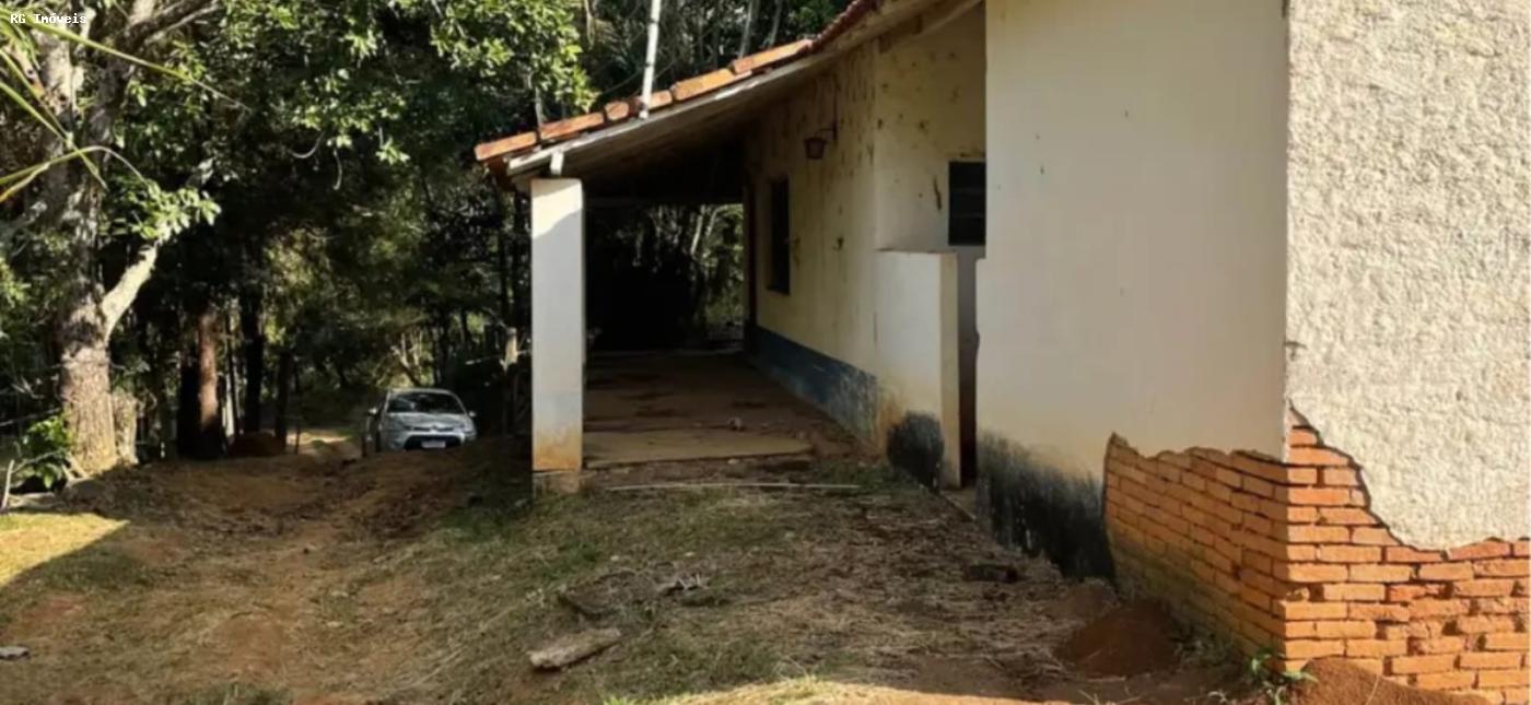 Sítio à venda com 3 quartos, 150m² - Foto 2