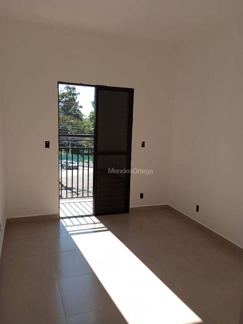 Casa à venda com 2 quartos, 62m² - Foto 9