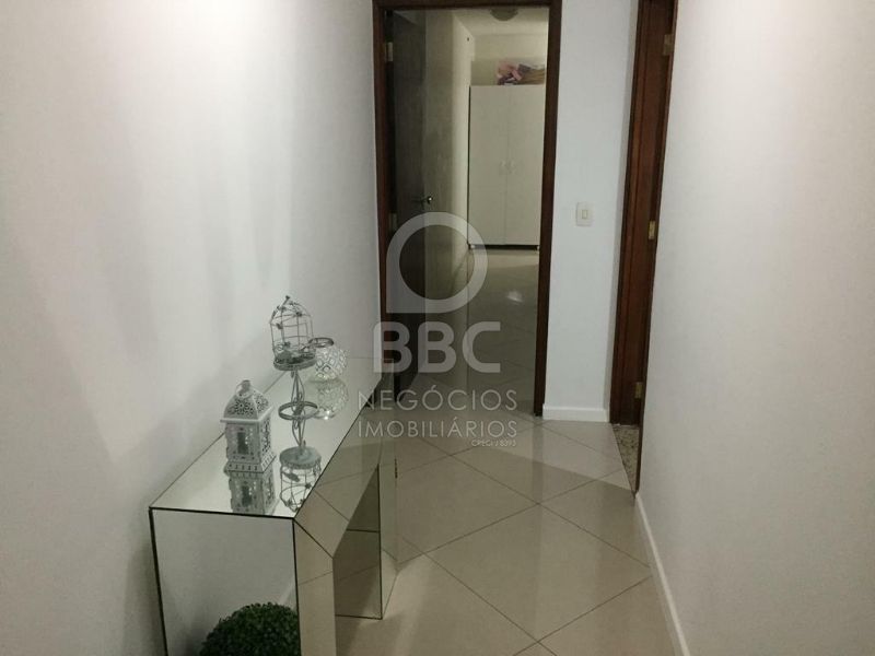 Apartamento à venda com 3 quartos, 140m² - Foto 13