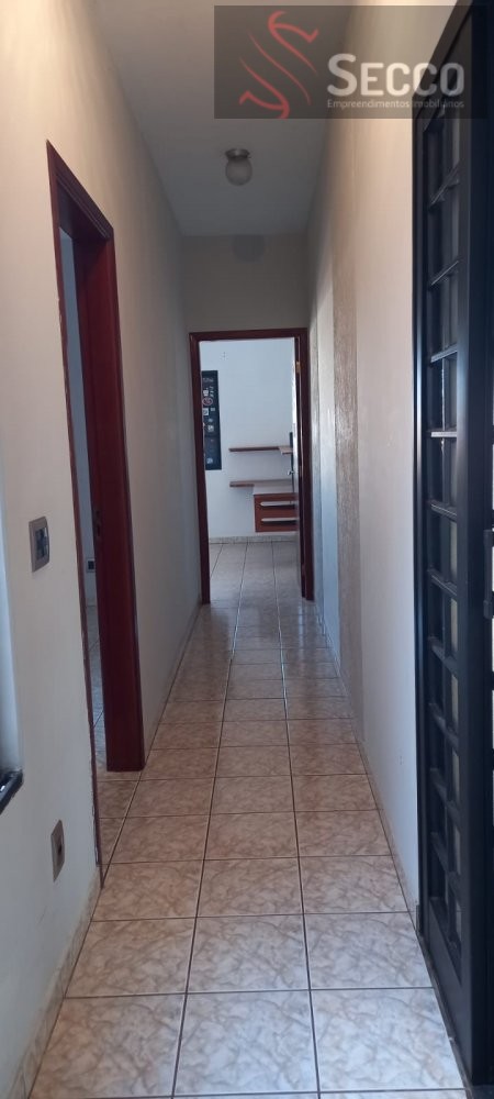 Sobrado para alugar com 3 quartos, 1050m² - Foto 1