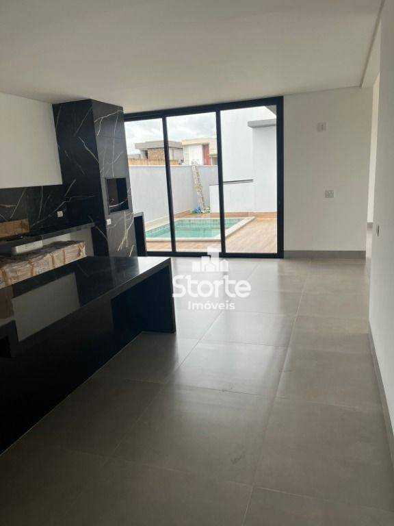 Casa de Condomínio à venda com 3 quartos, 200m² - Foto 1