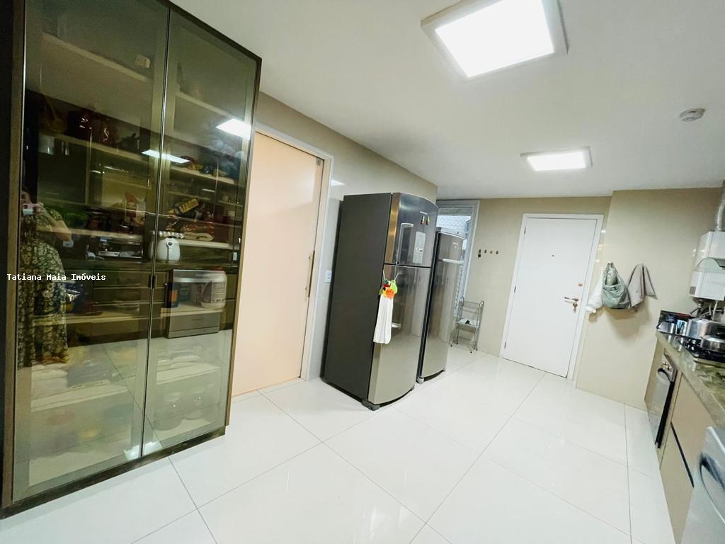 Apartamento à venda com 4 quartos, 208m² - Foto 11