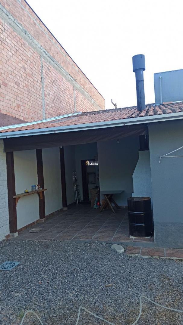 Casa à venda com 2 quartos, 100m² - Foto 9