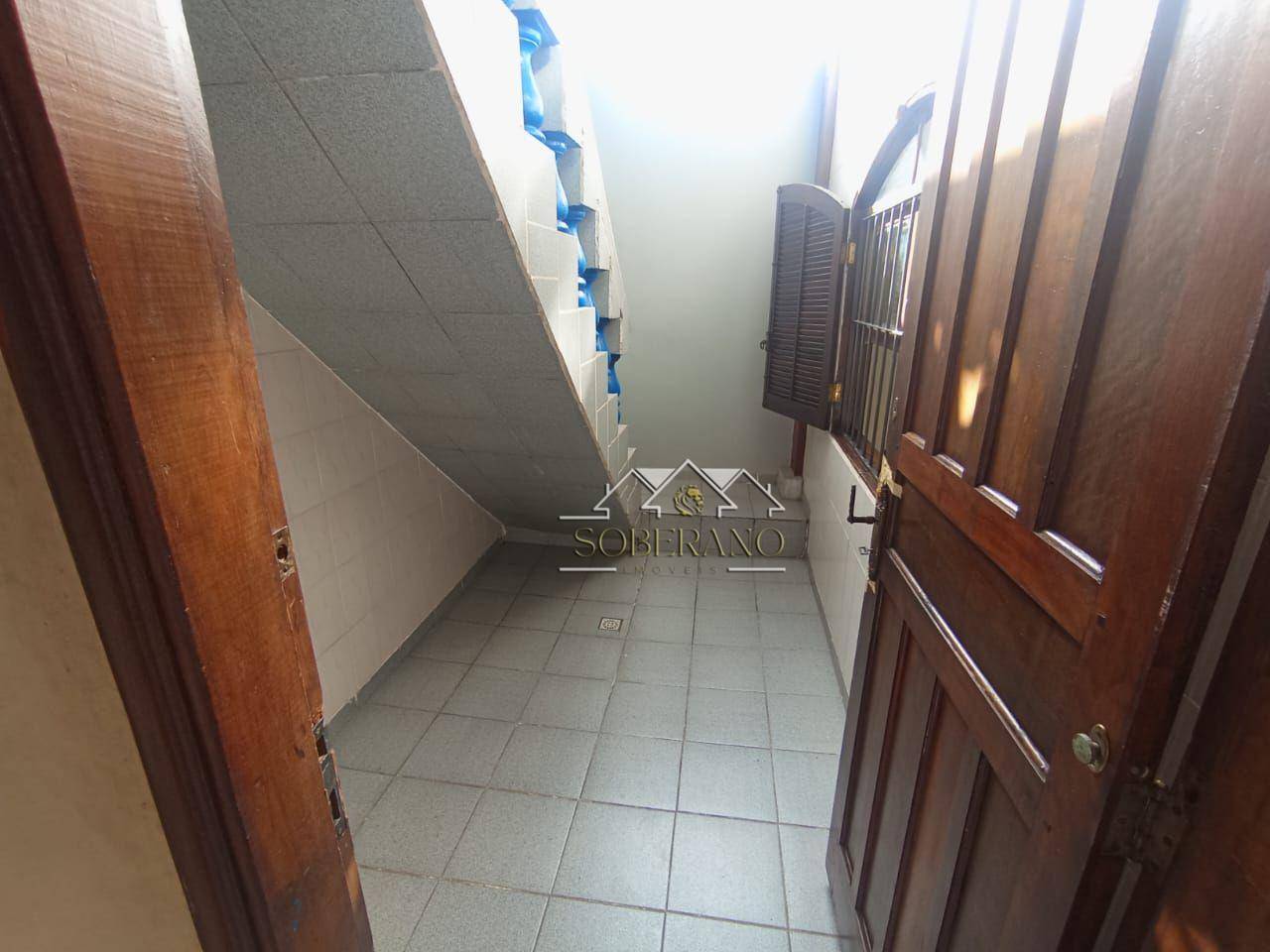 Sobrado para alugar com 4 quartos, 340m² - Foto 16