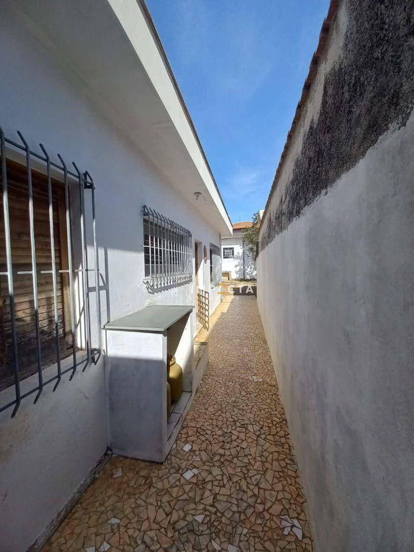 Casa à venda com 3 quartos, 267m² - Foto 11