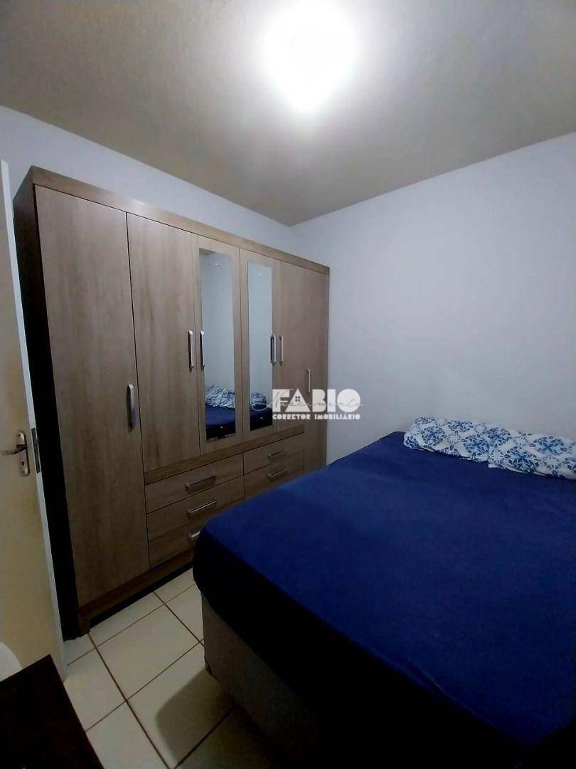 Casa à venda com 2 quartos, 45m² - Foto 3