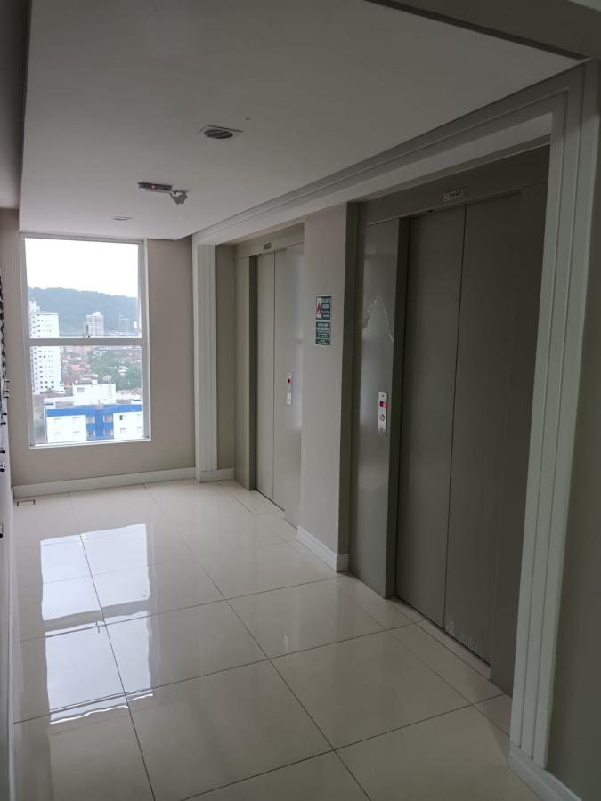 Apartamento à venda com 2 quartos, 69m² - Foto 22