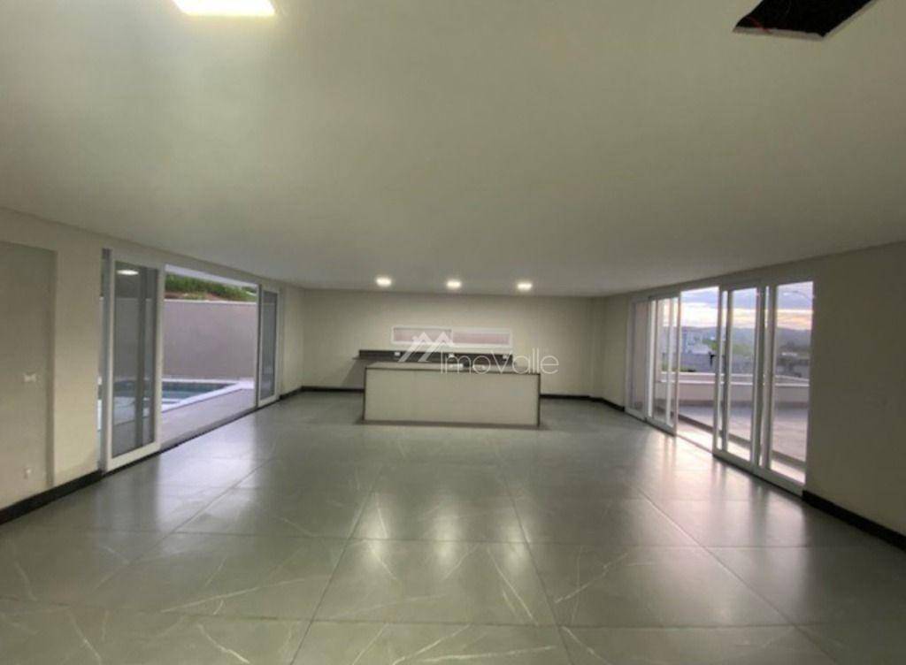 Sobrado à venda com 3 quartos, 370m² - Foto 1