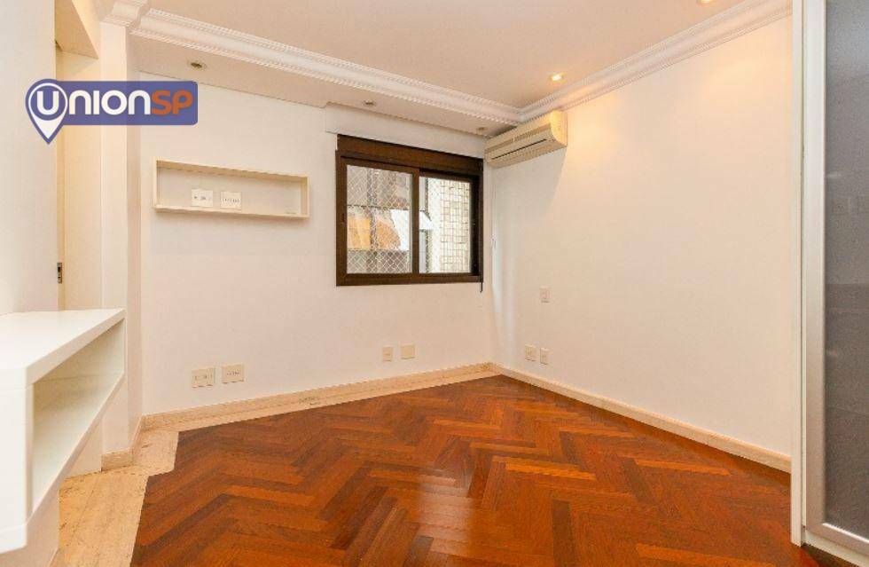 Apartamento à venda com 3 quartos, 180m² - Foto 13