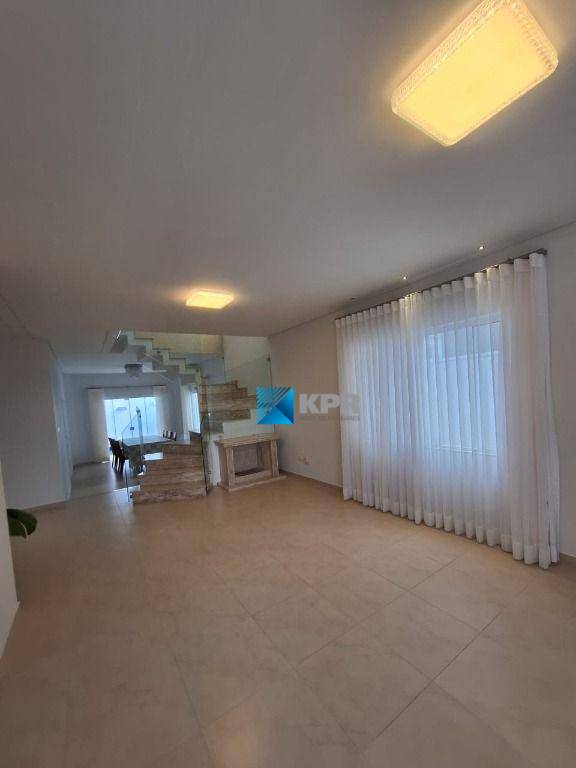 Casa de Condomínio para alugar com 4 quartos, 245m² - Foto 6