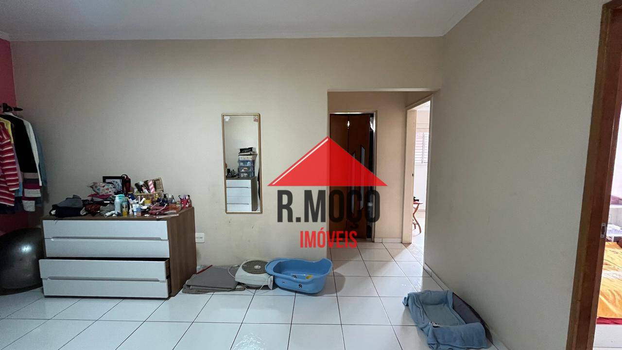 Casa para alugar com 4 quartos, 140m² - Foto 19