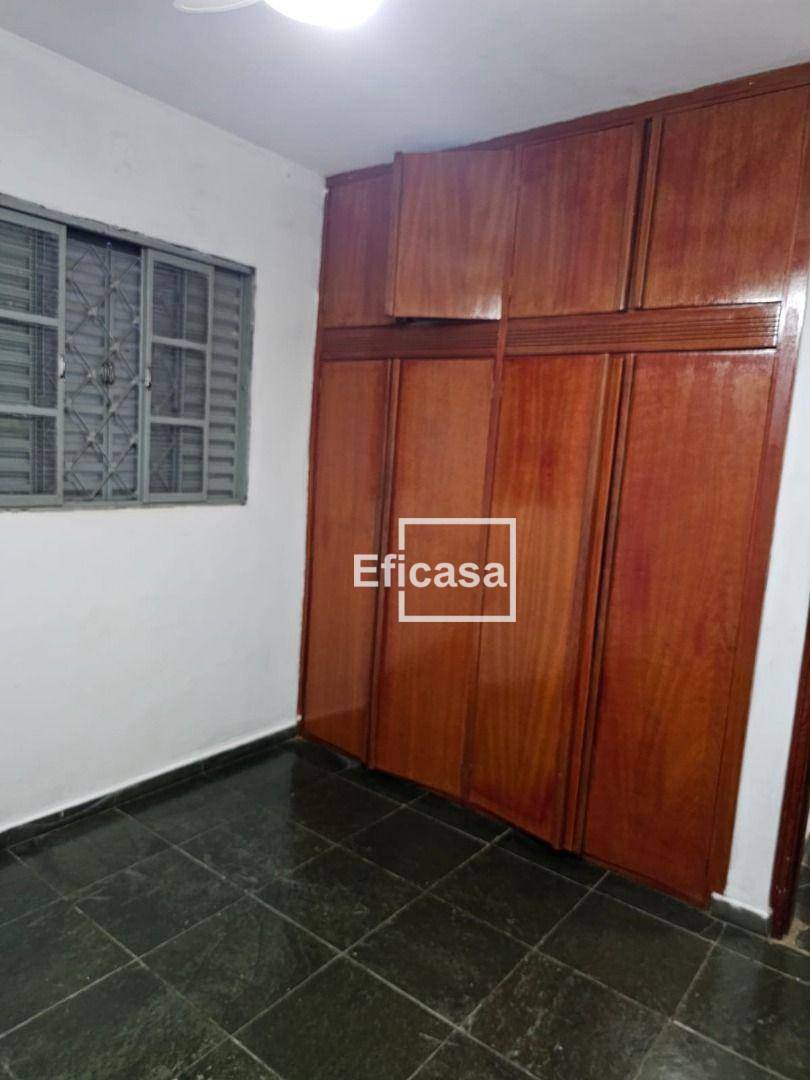 Casa à venda com 3 quartos, 288m² - Foto 21