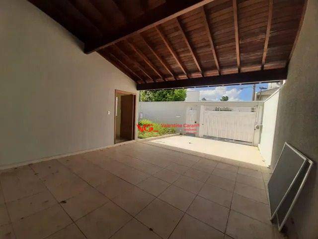 Casa à venda com 3 quartos, 149m² - Foto 2