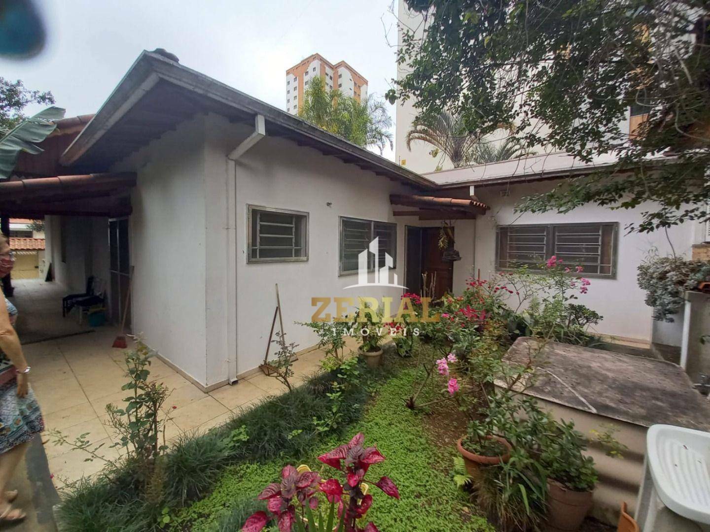 Casa à venda e aluguel com 3 quartos, 1000m² - Foto 11