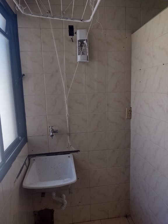 Apartamento à venda com 2 quartos, 65m² - Foto 15