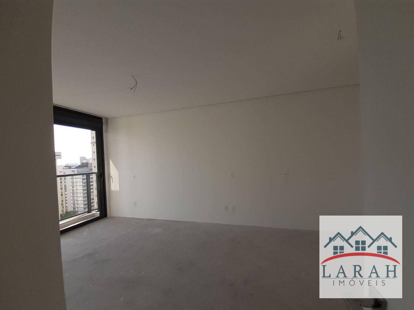 Apartamento à venda com 3 quartos, 205m² - Foto 18