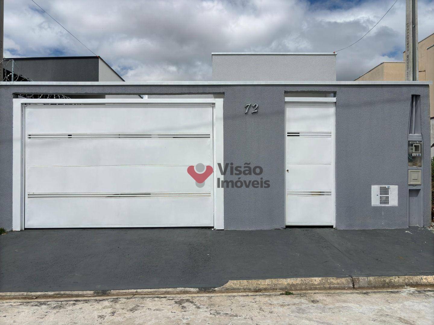 Casa à venda com 3 quartos, 102m² - Foto 2