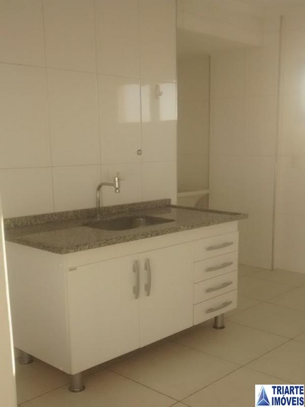 Apartamento à venda com 2 quartos, 67m² - Foto 12