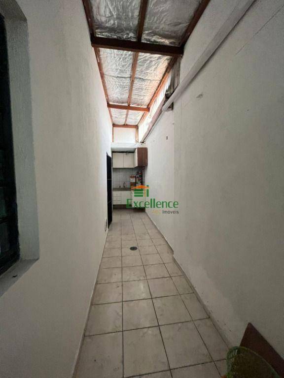 Casa à venda com 5 quartos, 175m² - Foto 50