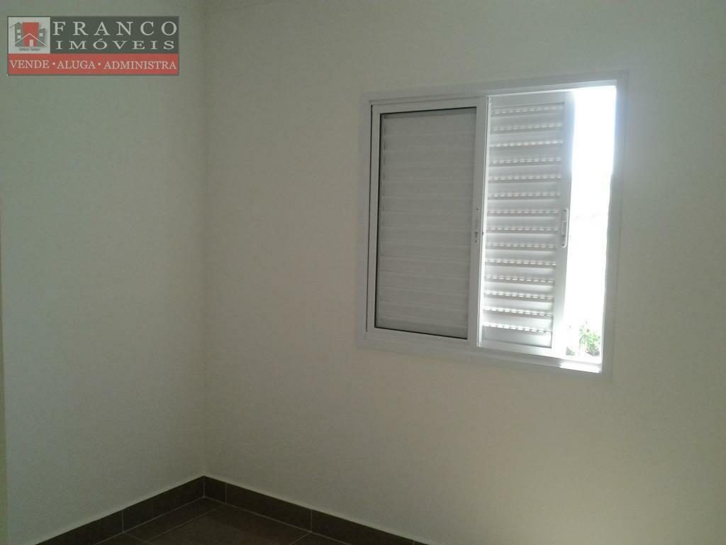 Apartamento à venda com 2 quartos, 63m² - Foto 9