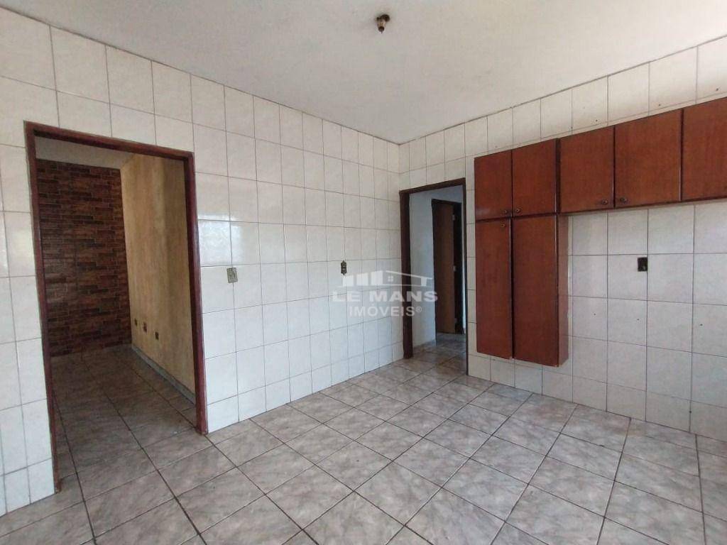 Casa à venda com 3 quartos, 150m² - Foto 6