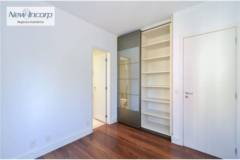 Apartamento à venda com 3 quartos, 147m² - Foto 15