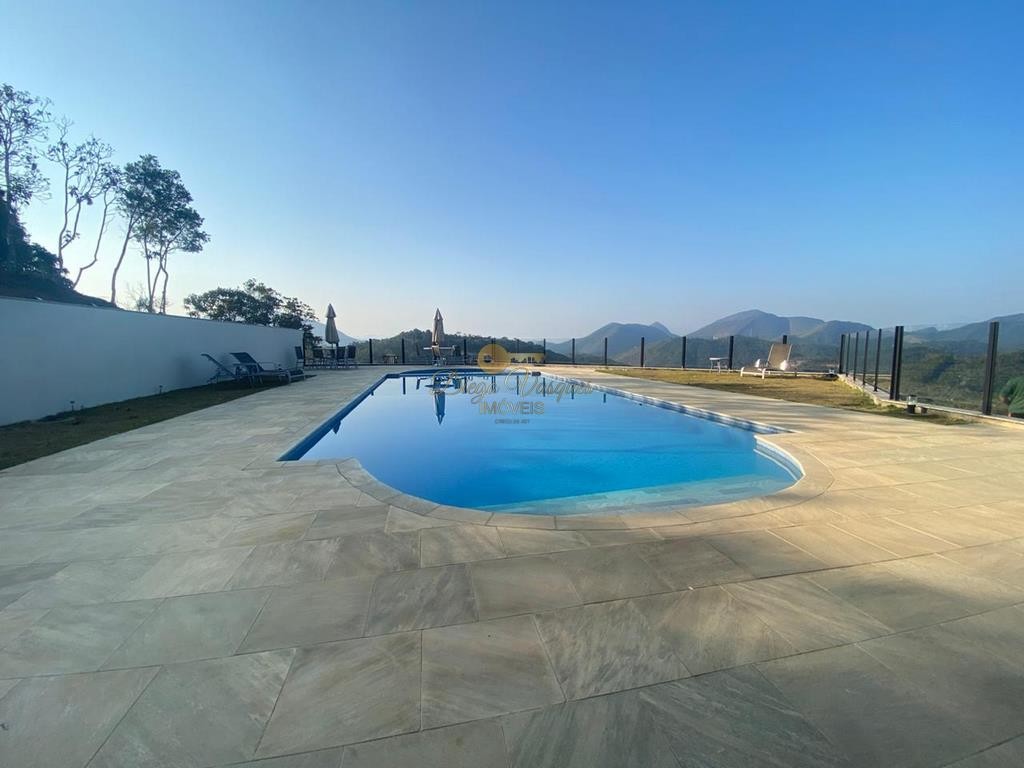 Casa de Condomínio à venda com 3 quartos, 240m² - Foto 21