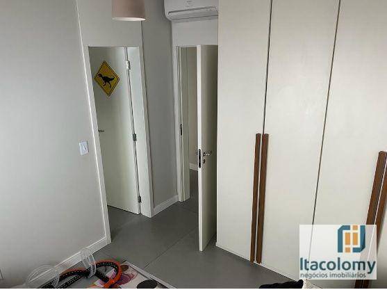 Apartamento à venda com 3 quartos, 139m² - Foto 13