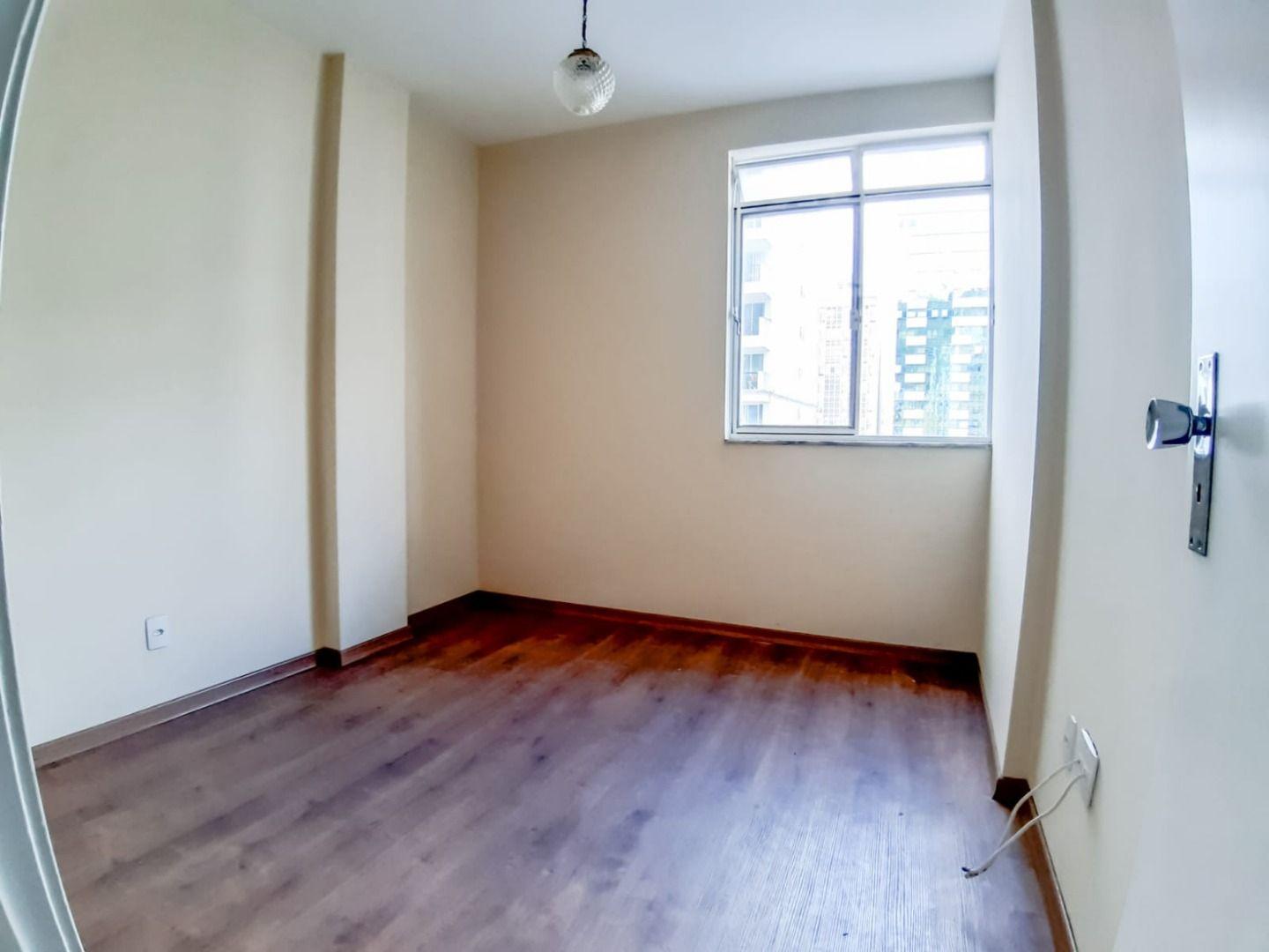 Apartamento à venda com 3 quartos, 122m² - Foto 11