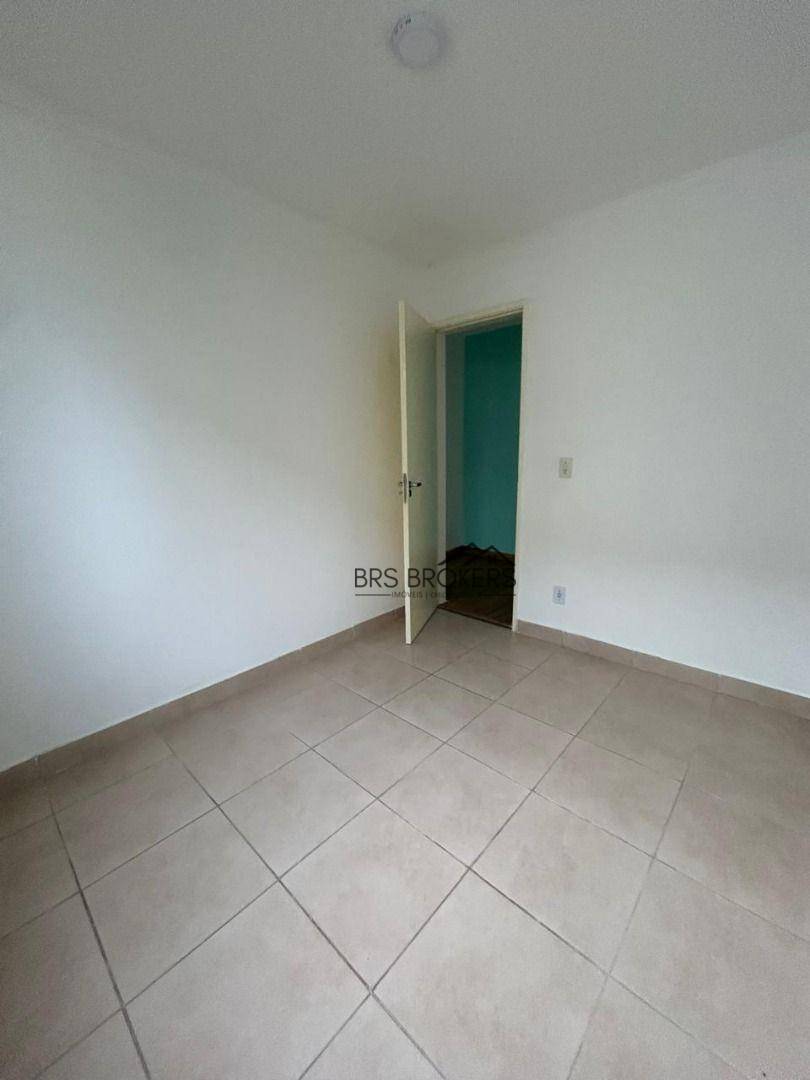 Apartamento à venda com 2 quartos, 45m² - Foto 18