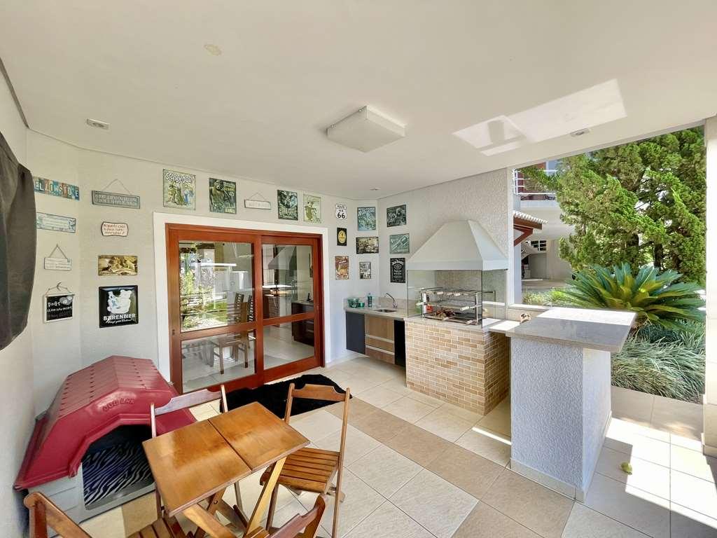 Casa de Condomínio à venda com 5 quartos, 1740m² - Foto 13