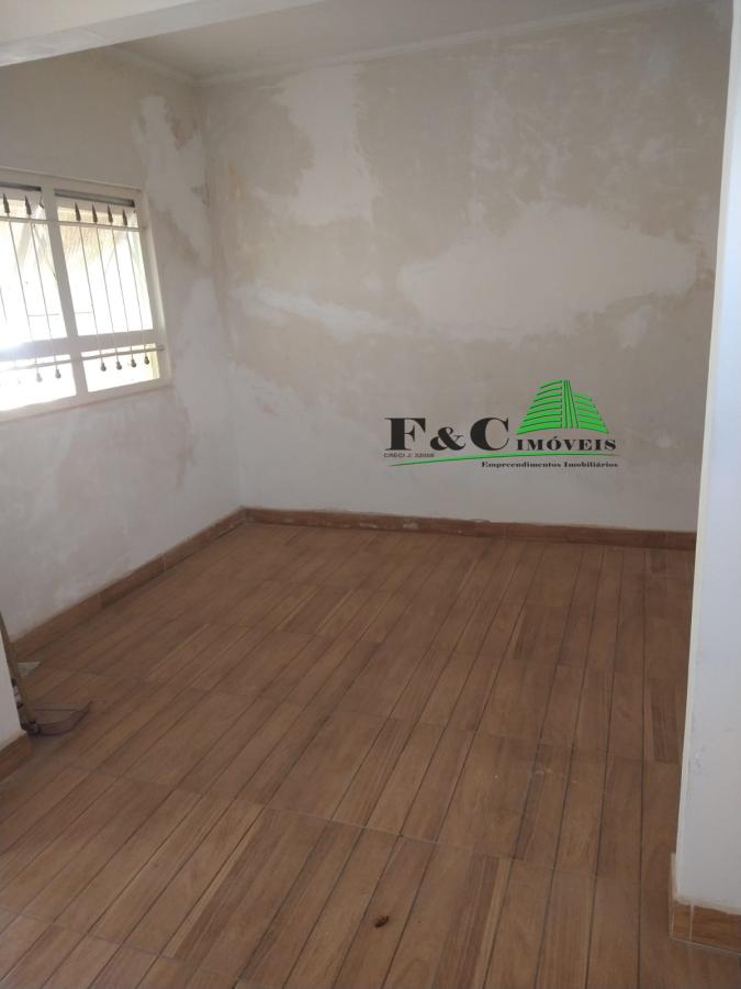 Casa à venda com 2 quartos, 250m² - Foto 6