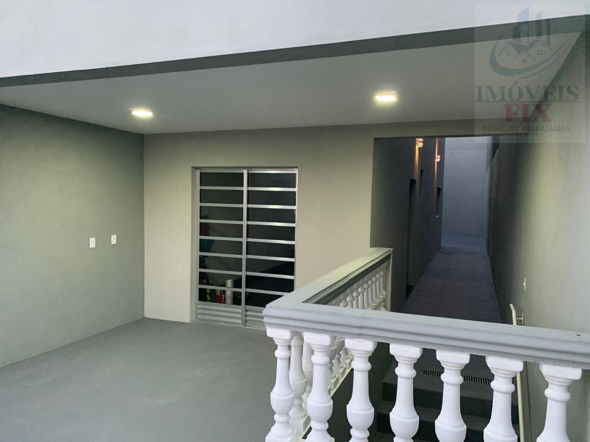 Casa à venda com 2 quartos, 138m² - Foto 2