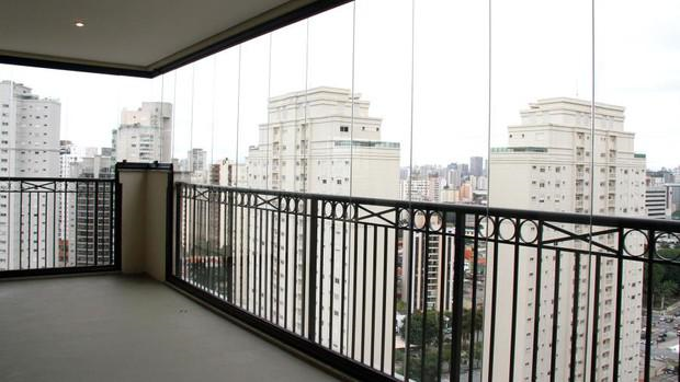 Apartamento à venda com 4 quartos, 192m² - Foto 4