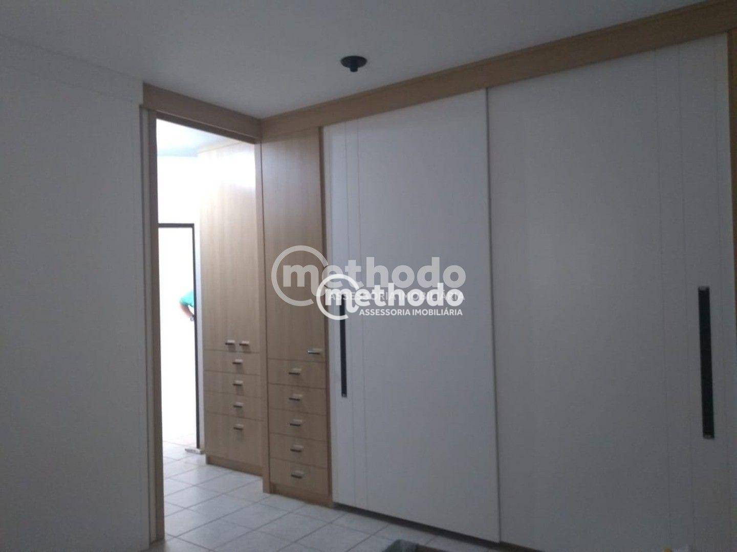 Casa à venda com 4 quartos, 217m² - Foto 28